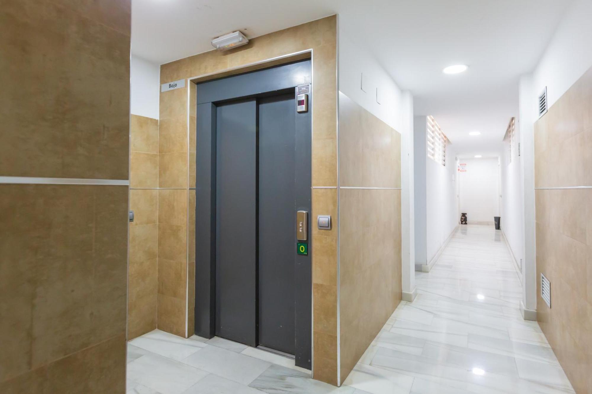 Ferienwohnung Hi Urban Malaga Centro Exterior foto